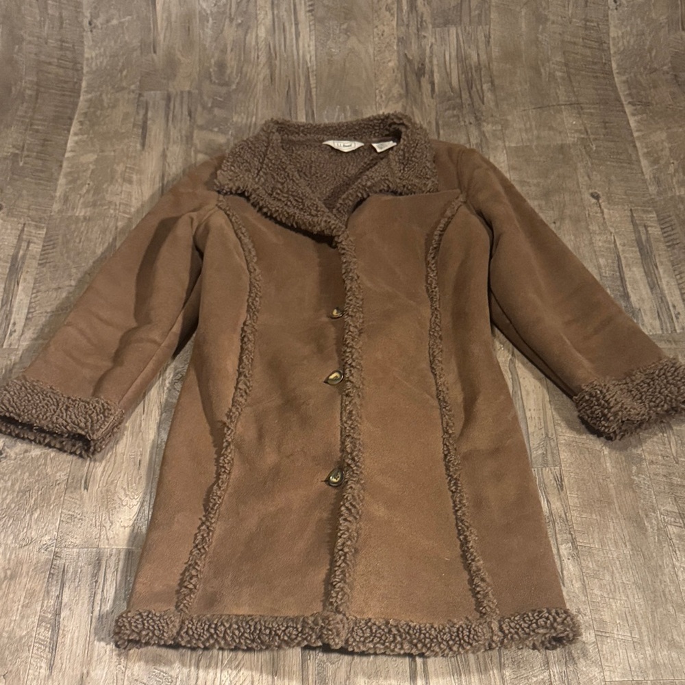 L.L. Bean Women's Brown Faux Suede and Teddy Jacket - Size Med Petite *